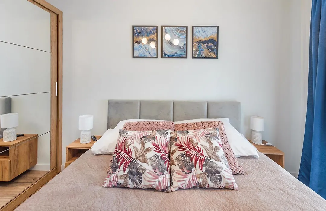 Apartamenty Holiday City - Perlowa Przystan-1